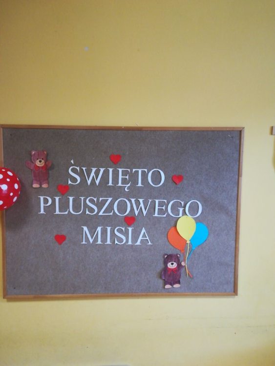 Dekoracja sali na Święto Pluszowego Misia