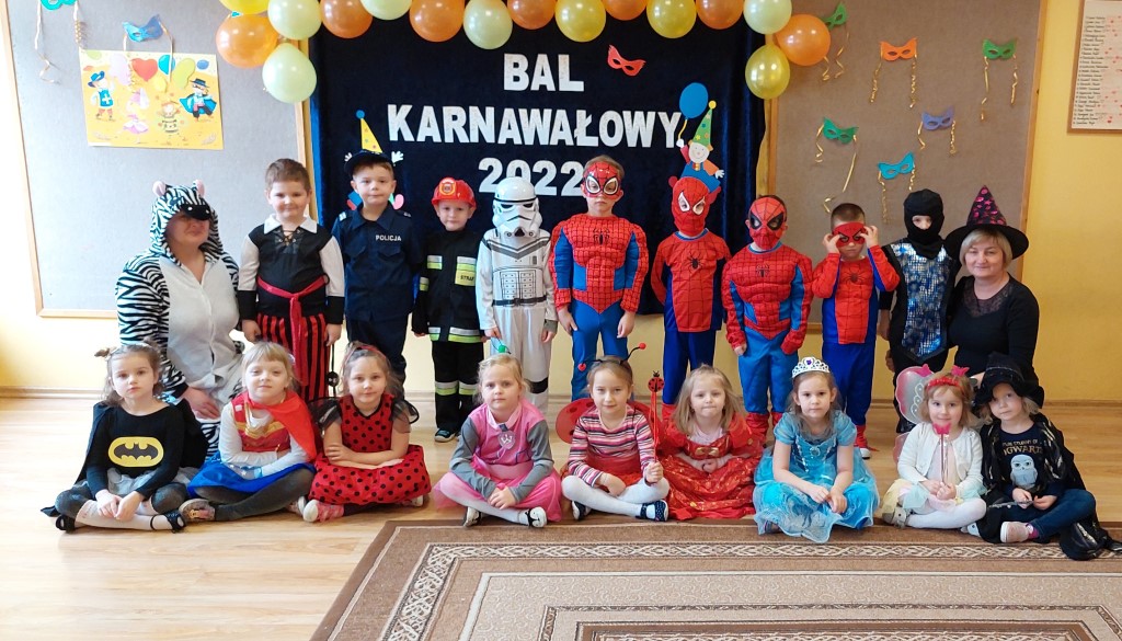 Bal karnawałowy